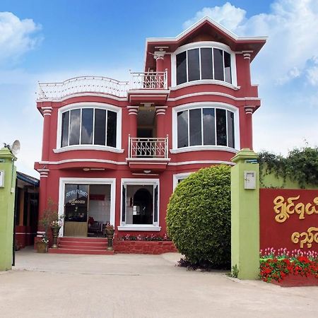 Royal Flower Guest House Pyin Oo Lwin Exteriör bild