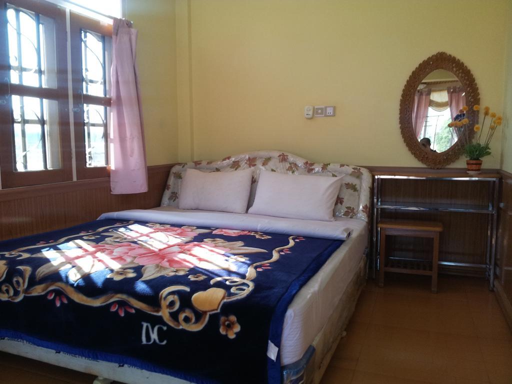 Royal Flower Guest House Pyin Oo Lwin Exteriör bild