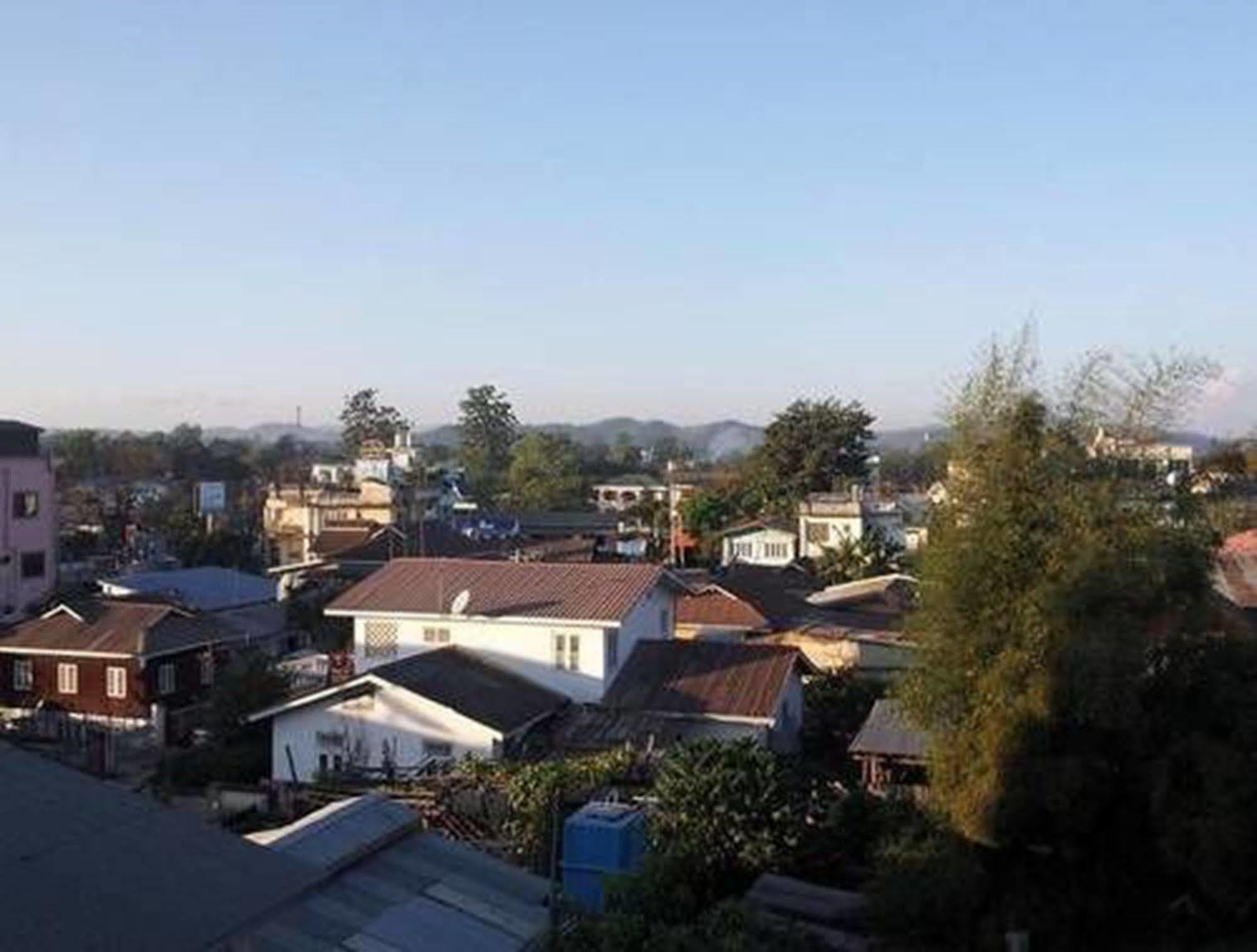 Royal Flower Guest House Pyin Oo Lwin Exteriör bild