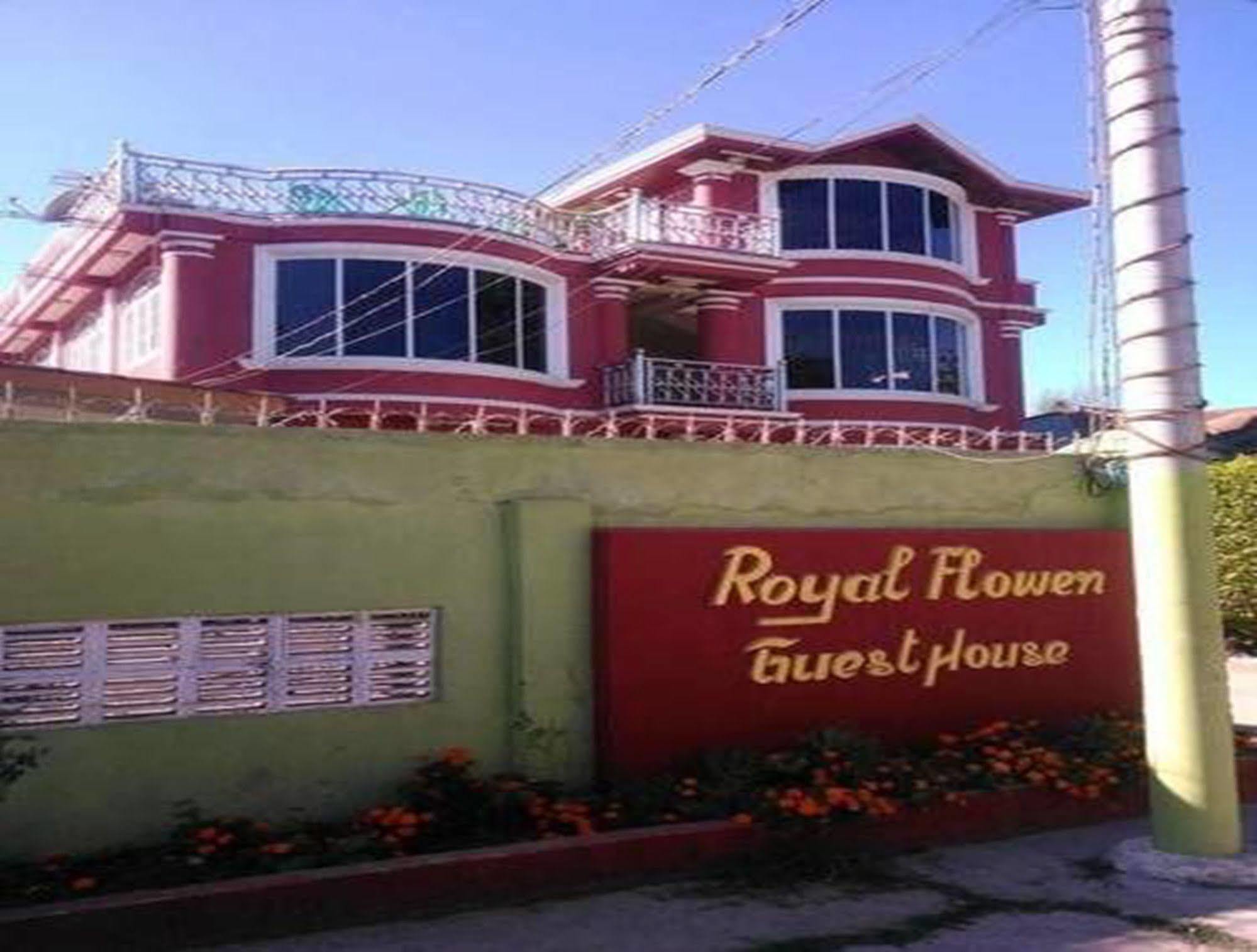 Royal Flower Guest House Pyin Oo Lwin Exteriör bild
